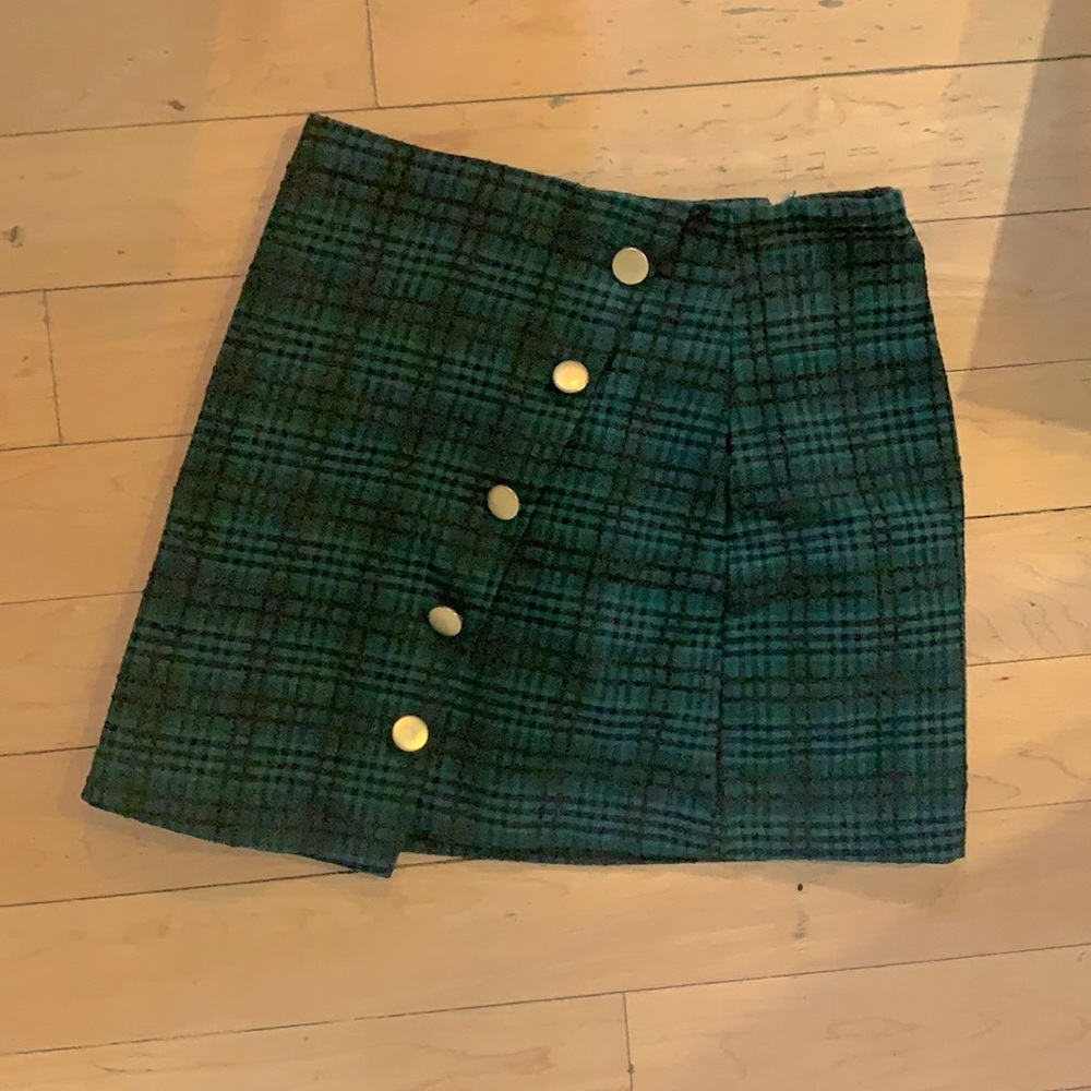 Green plaid mini skirt